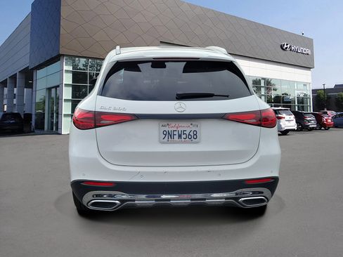 Used 2024 Mercedes-Benz GLC 300 image 4