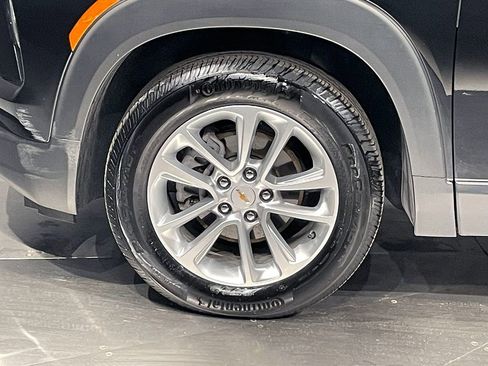 Used 2024 Chevrolet TrailBlazer LS image 35