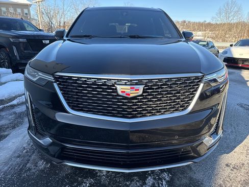 Used 2024 Cadillac XT6 Luxury image 3