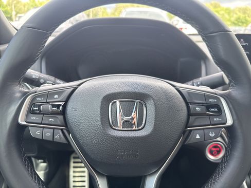 Used 2022 Honda Accord Sport image 10