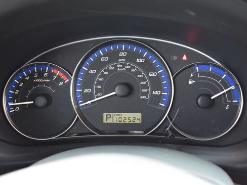 Used 2011 Subaru Forester 2.5X Premium w/ All-Weather Pkg AWD/4WD image 28