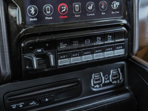 Used 2019 RAM 3500 Limited AWD/4WD image 24