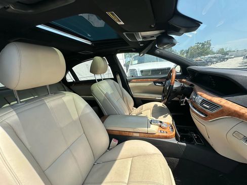 Used 2007 Mercedes-Benz S 550 image 11