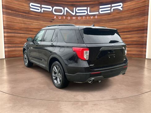 Used 2023 Ford Explorer XLT w/ Equipment Group 202A image 3