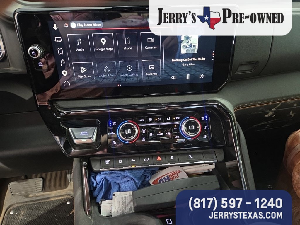 Used 2025 GMC Sierra 2500 AT4 w/ AT4 Premium Plus Package AWD/4WD image 11