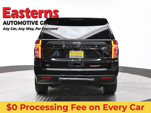 Used 2022 Chevrolet Suburban RST w/ Luxury Package AWD/4WD image 6