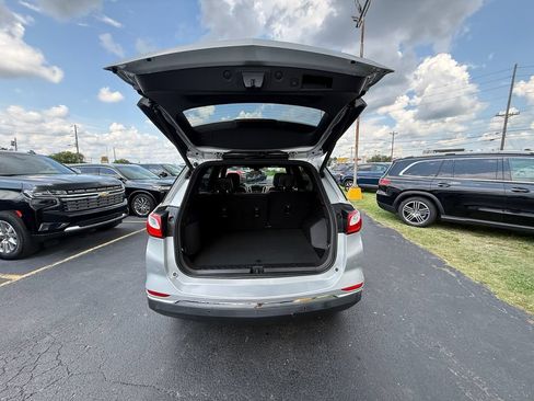 Used 2018 Chevrolet Equinox Premier FWD image 5
