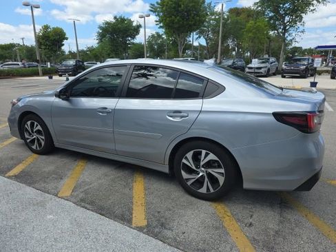 Used 2024 Subaru Legacy Premium image 4