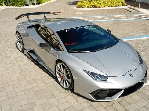 Used 2015 Lamborghini Huracan LP 610-4 AWD/4WD image 39