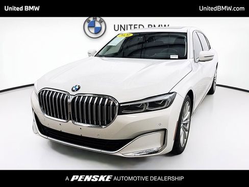 Used 2020 BMW 740i image 1