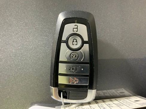 Used 2021 Ford Explorer Limited w/ Equipment Group 301A RWD image 43