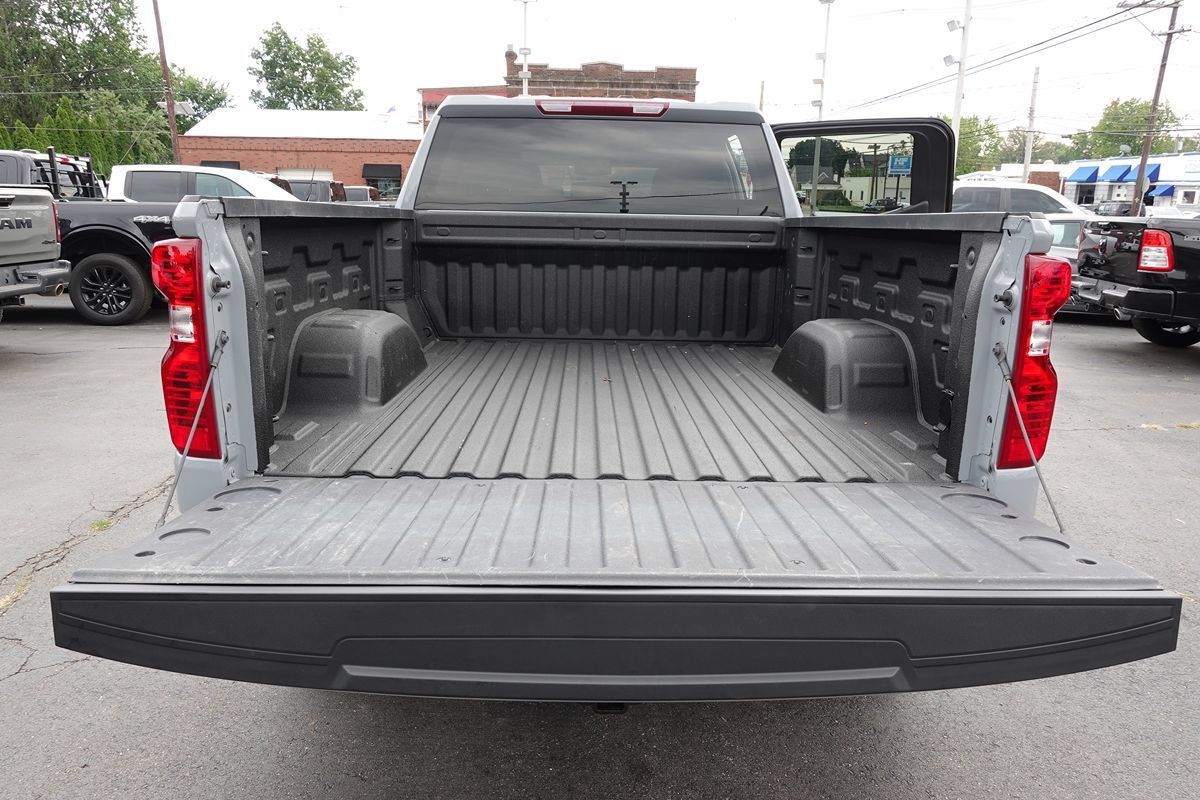 Used 2024 Chevrolet Silverado 1500 Custom w/ Dark Appearance Package AWD/4WD image 25