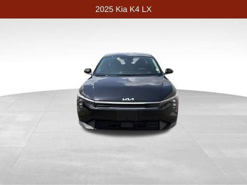 Used 2025 Kia K4 FWD image 2