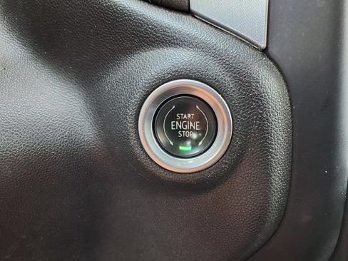 Used 2021 GMC Sierra 1500 SLT AWD/4WD image 11
