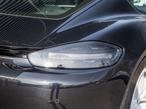 Certified 2024 Porsche 718 Cayman image 36