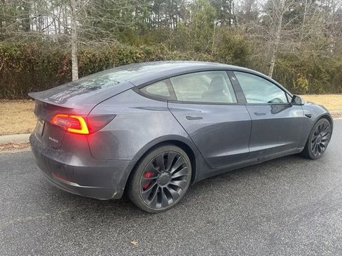 Used 2022 Tesla Model 3 Performance image 2
