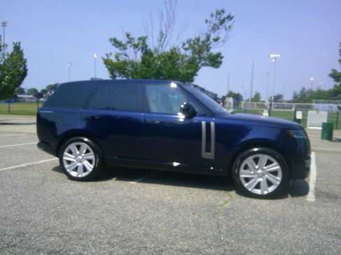 Used 2023 Land Rover Range Rover SE AWD/4WD image 15