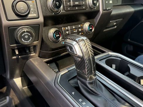 Used 2019 Ford F150 Raptor w/ Equipment Group 802A Luxury AWD/4WD image 22