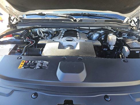 Used 2017 Cadillac Escalade ESV Luxury image 55