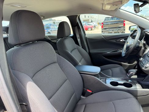 Used 2024 Chevrolet Malibu RS FWD image 26