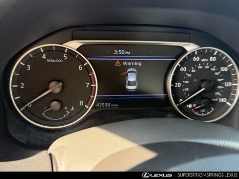Used 2025 Nissan Altima 2.5 SV FWD image 8