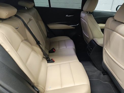 Used 2024 Cadillac XT4 Premium Luxury image 12