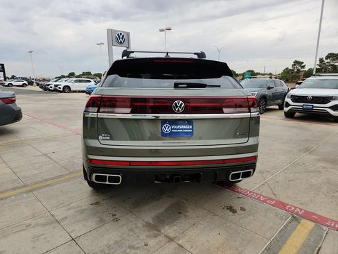 New 2026 Volkswagen Atlas Cross Sport SEL Premium R-Line image 6