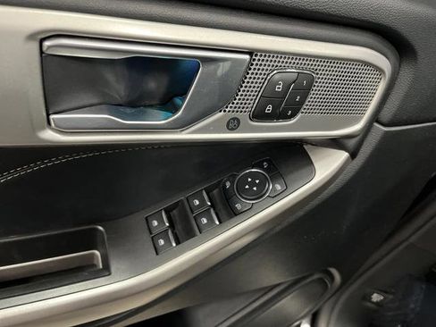 Used 2023 Ford Explorer Limited image 29