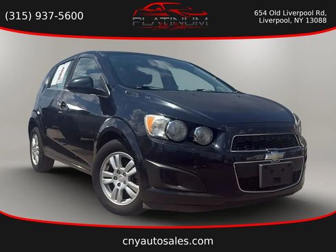 Used 2015 Chevrolet Sonic LT FWD image 1