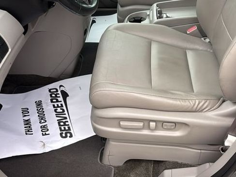 Used 2015 Honda Odyssey EX-L image 25