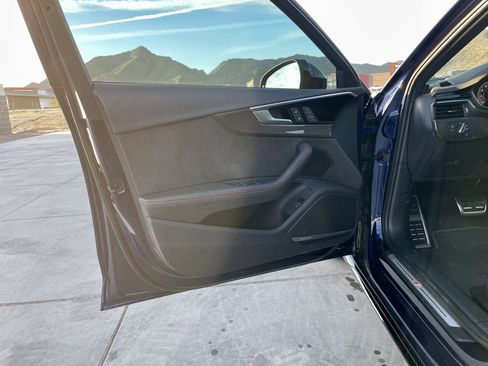 Used 2023 Audi S4 Premium Plus image 13