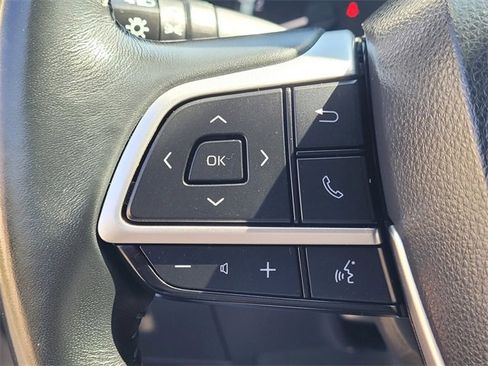 Used 2023 Toyota Highlander LE image 16