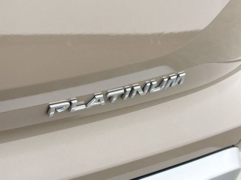 Used 2023 Nissan Pathfinder Platinum image 50