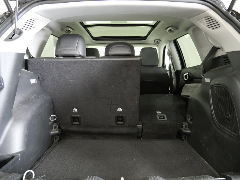 Used 2022 Jeep Compass Limited w/ Elite Group AWD/4WD image 28