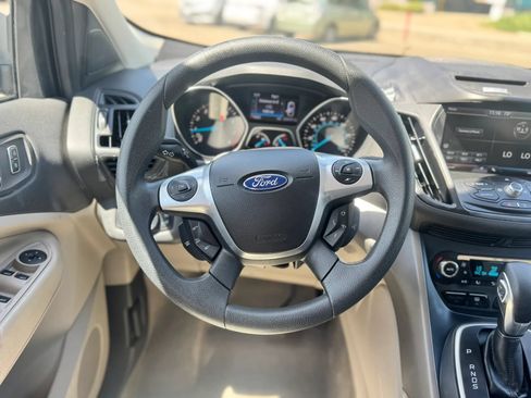 Used 2014 Ford Escape SE w/ Equipment Group 201A FWD image 11