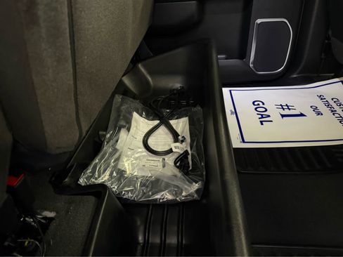 Used 2025 Chevrolet Silverado 3500 LTZ w/ LTZ Plus Package image 33