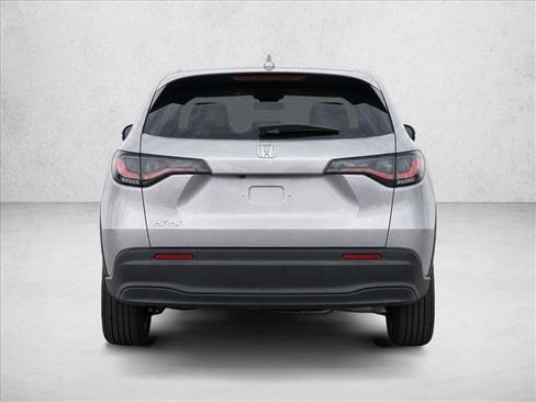 Used 2023 Honda HR-V LX image 6