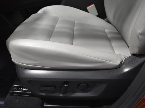 Certified 2023 Nissan Rogue SV w/ SV Premium B Package AWD/4WD image 19