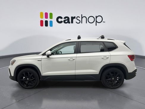 Used 2022 Volkswagen Taos SE image 2
