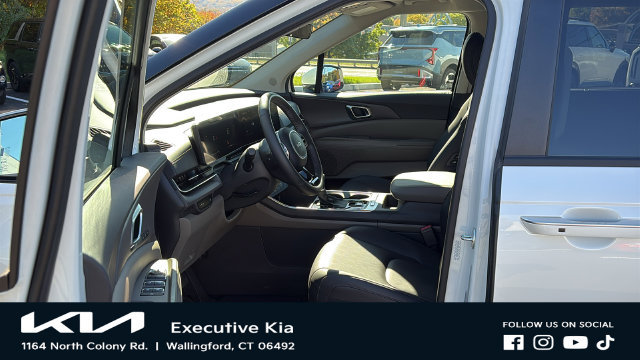 Used 2026 Kia Carnival EX FWD image 10