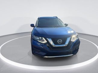 Used 2019 Nissan Rogue SV w/ Sun & Sound Touring Package video 3