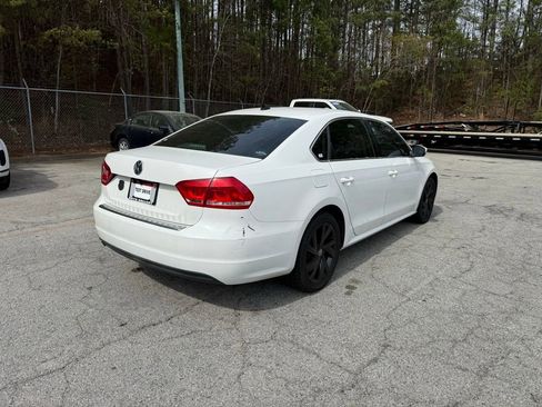 Used 2015 Volkswagen Passat TDI SE image 7