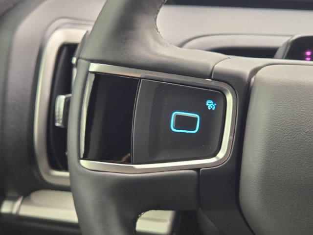 Certified 2025 Ford Expedition Active RWD image 28