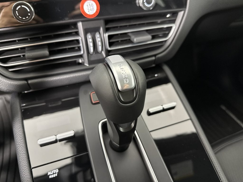Used 2026 Porsche Macan S AWD/4WD image 33