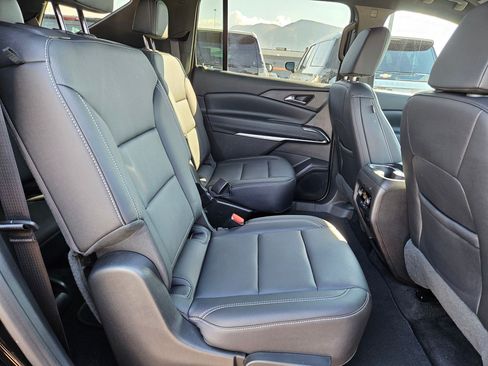 Used 2026 Chevrolet Traverse LT AWD/4WD image 30