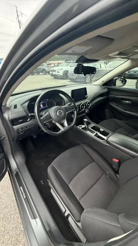 Used 2022 Nissan Sentra SV w/ All-Weather Package FWD image 11