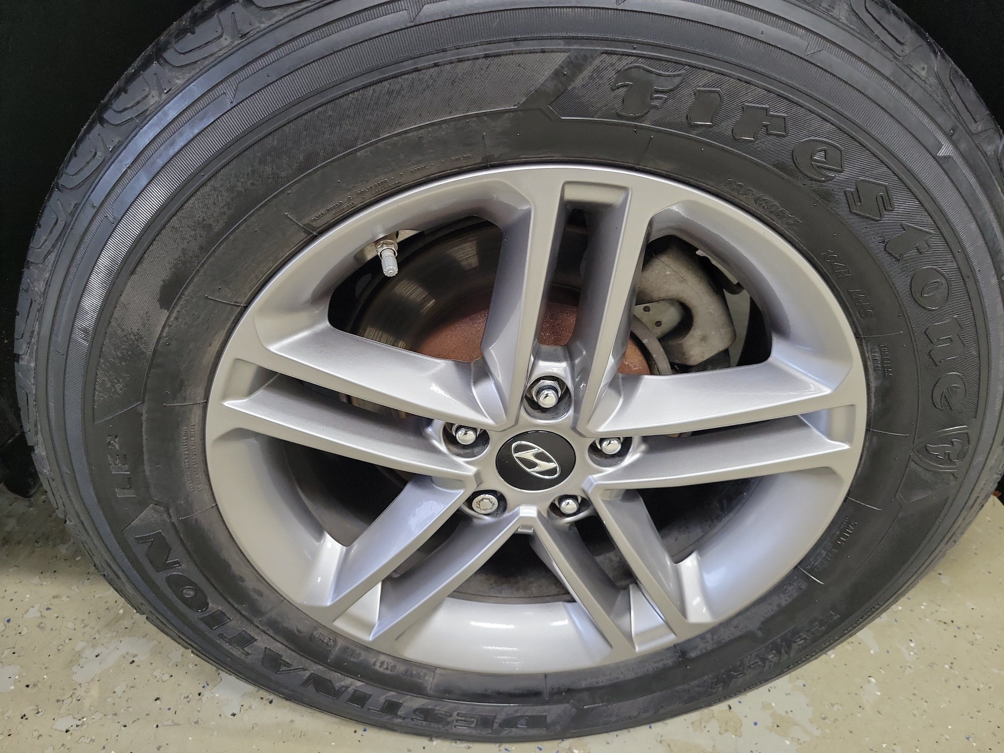 Used 2017 Hyundai Santa Fe Sport w/ 2.4L Value Package 06 FWD image 8
