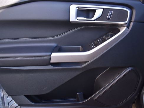 Used 2023 Ford Explorer XLT w/ Equipment Group 202A image 17