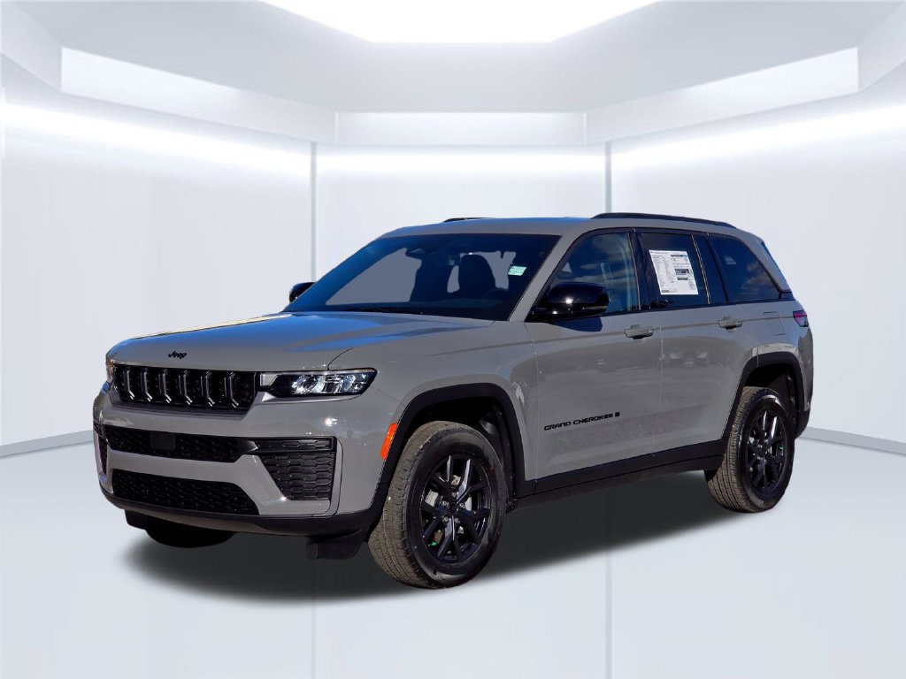 New 2027 Jeep Grand Cherokee Altitude RWD image 2