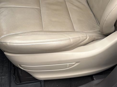 Used 2022 Lincoln Aviator Reserve w/ Equipment Group 201A image 12